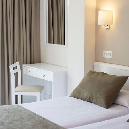 Hostal Residencia Sutimar Peguera Kültér fotó